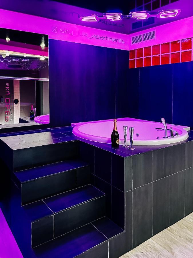 Ferienwohnung Sky Deep Jacuzzi 30 Floor Klaipėda Exterior foto