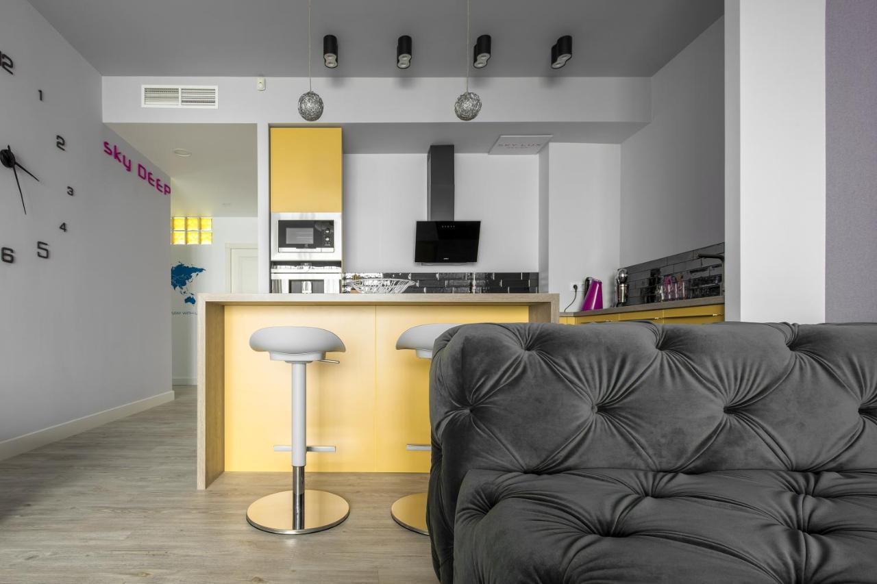 Ferienwohnung Sky Deep Jacuzzi 30 Floor Klaipėda Exterior foto