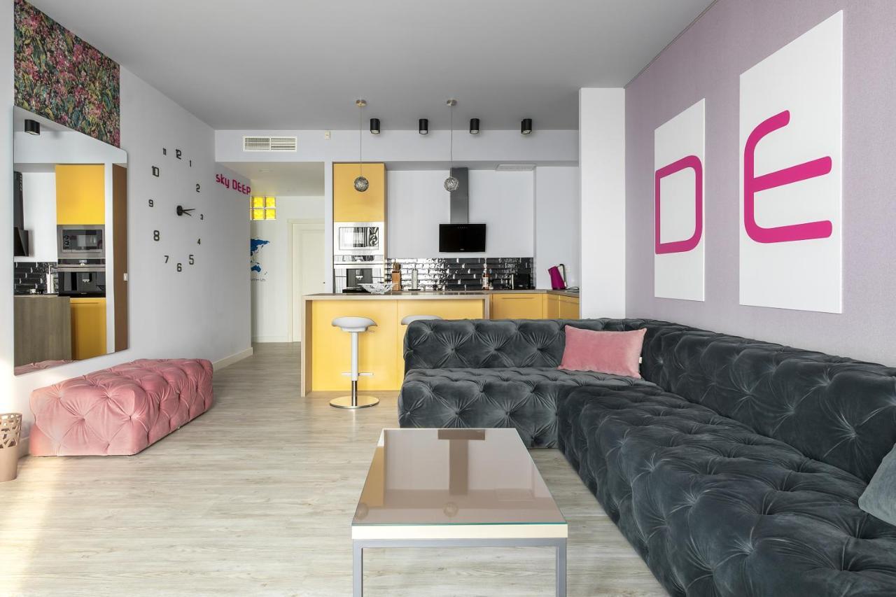 Ferienwohnung Sky Deep Jacuzzi 30 Floor Klaipėda Exterior foto